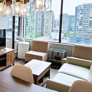 Apartment Howe Street With Views